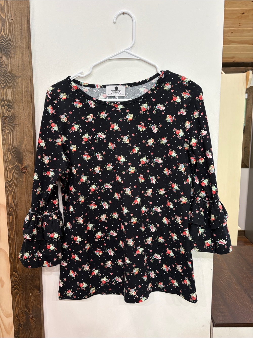 Dainty Jewells Black Floral Ruffle-Sleeve Top